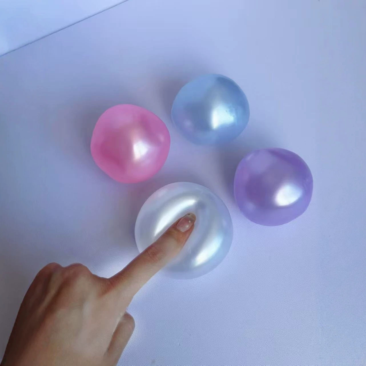 Pearlescent coconut oil pinch  - огляд і ціна Music